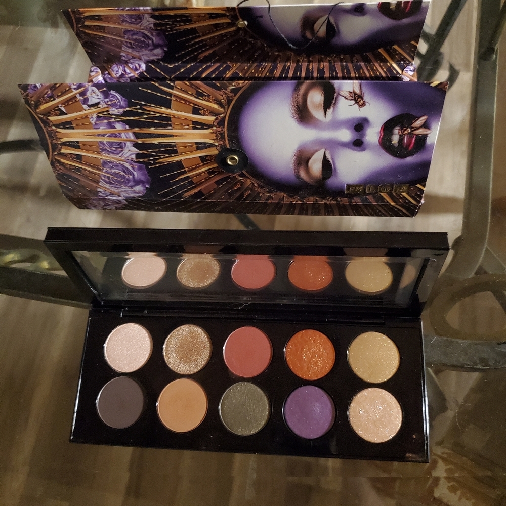 PAT McGRATH Mothership VI EYESHADOW PALETTE